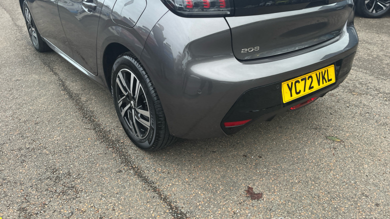 Peugeot 208 1.2 PureTech 100 Allure Premium + 5dr Petrol Hatchback